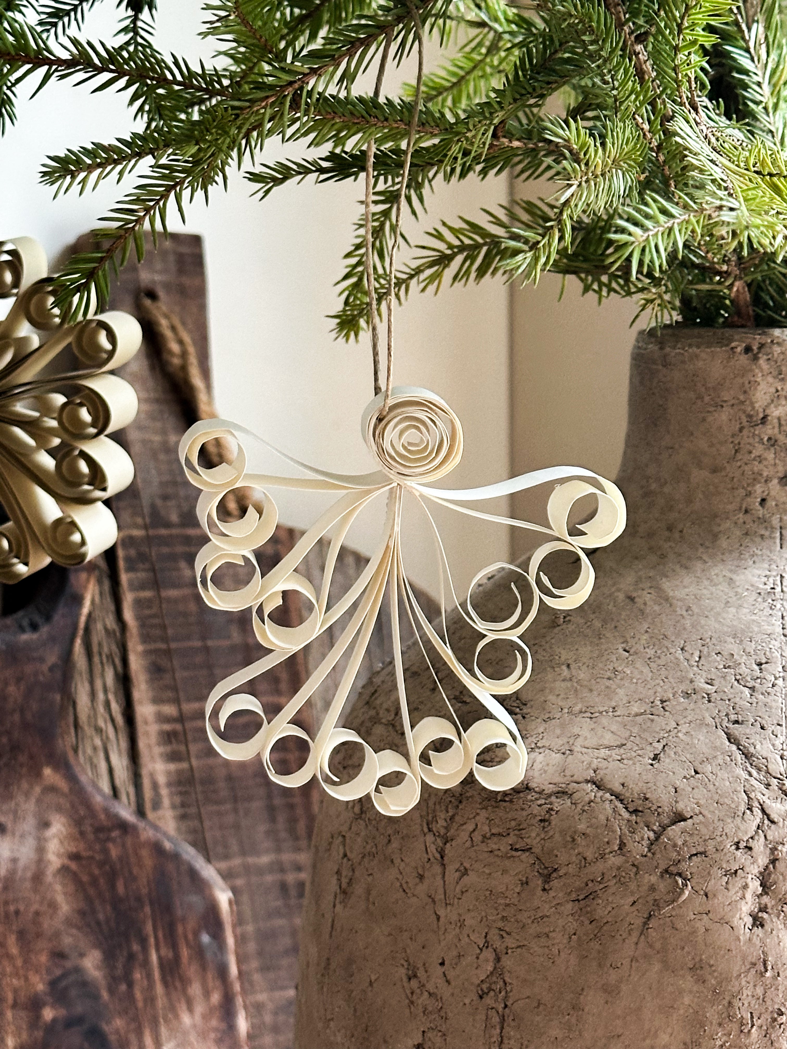 Julgranshänge Christmas angel naturvit