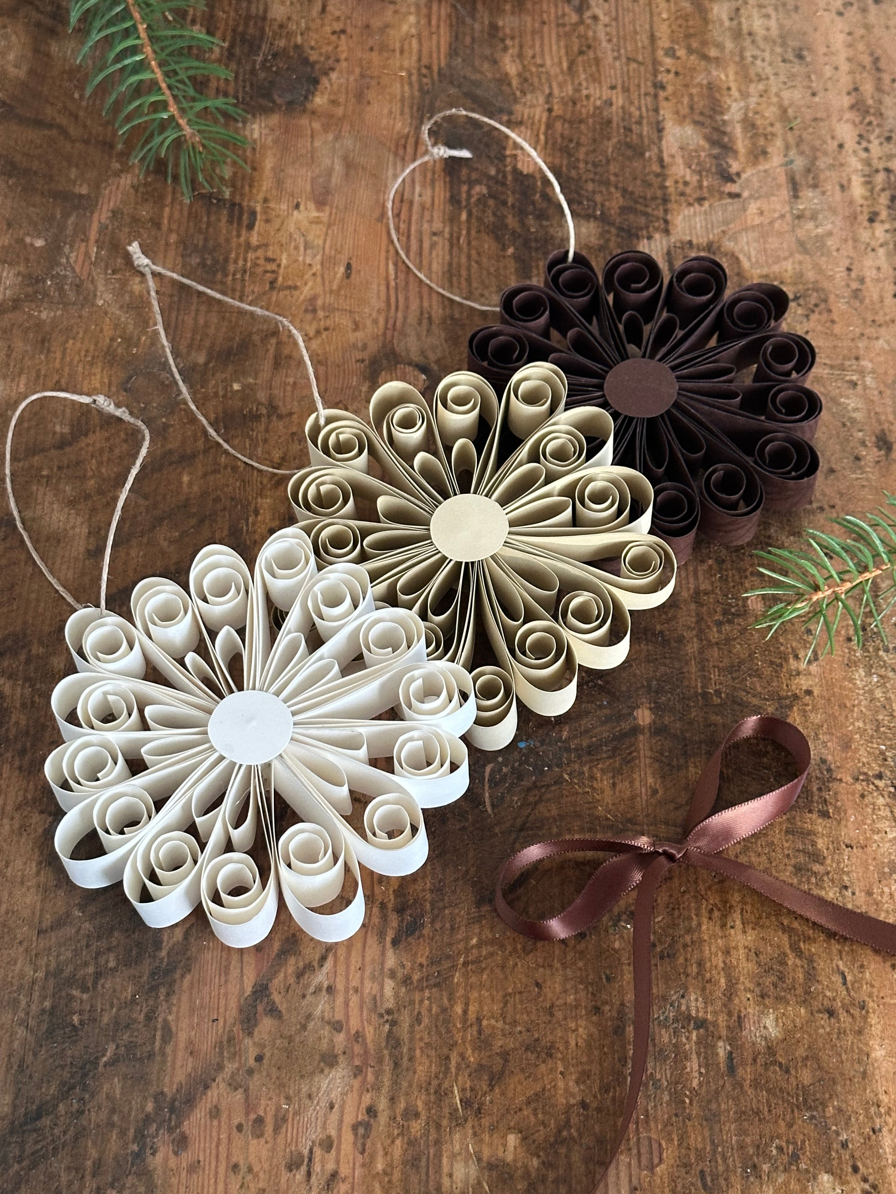 Handgjord pappersdekoration Winter Bloom 3-pack multi